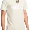 Nike Men's Football Club Capsule T-Shirt -Ball Games Comprehensive Shop 22NIKMMNKTWCCPSLXNST Rattan