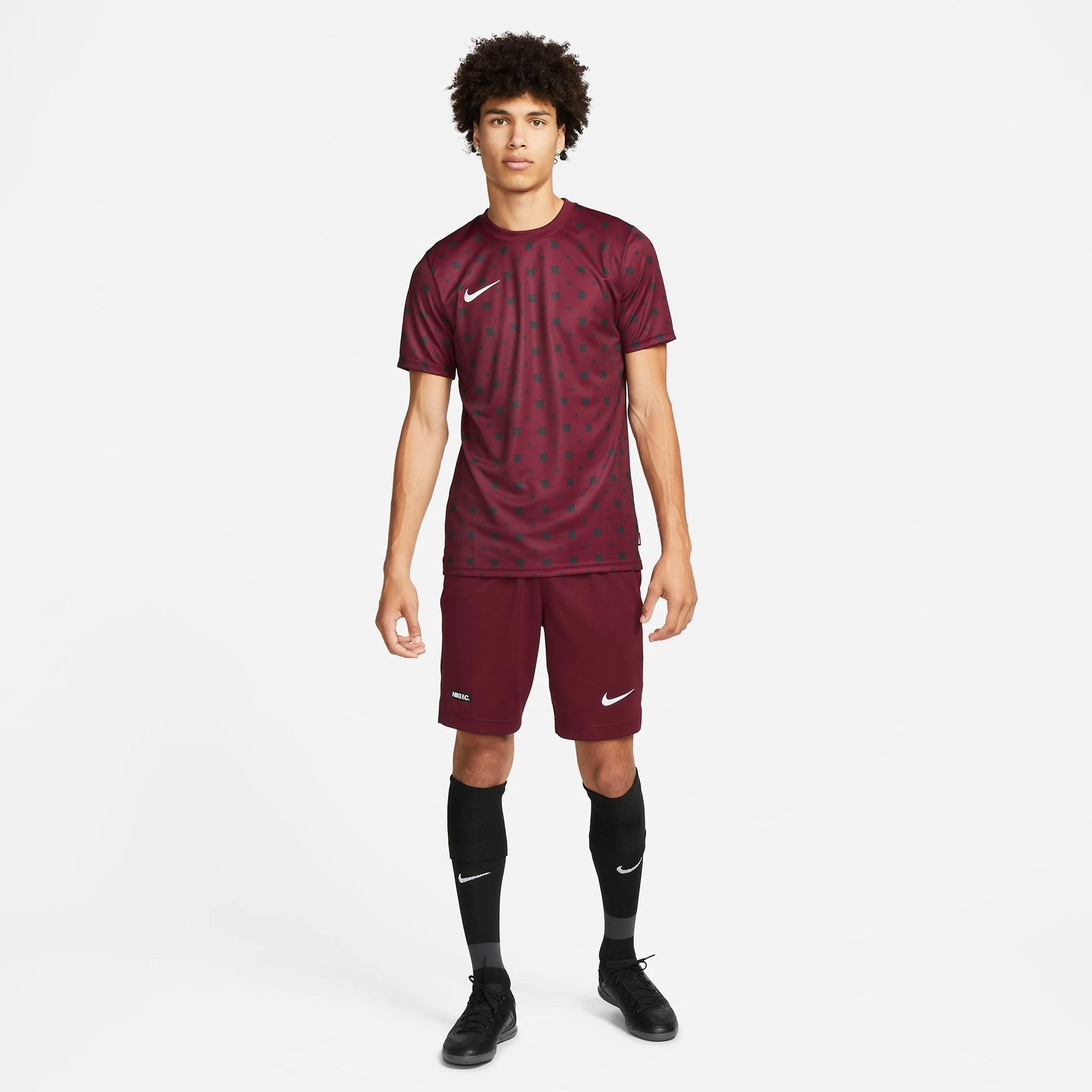 Nike Men's Dri-FIT F.C. Libero Print Short-Sleeve Soccer T-Shirt 4 Nike Men's Dri-FIT F.C. Libero Print Short-Sleeve Soccer T-Shirt - Image 2
