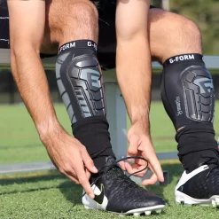 G-FORM Adult Pro-S Vento Soccer Shin Guards -Ball Games Comprehensive Shop VS47020 lfs 4 1