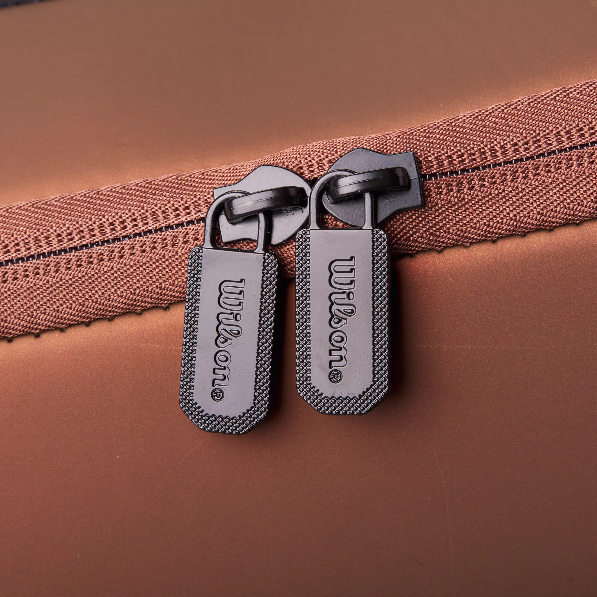 Wilson Super Tour Pro Staff V14 15-Pack Tennis Bag 8 Wilson Super Tour Pro Staff V14 15-Pack Tennis Bag - Image 6